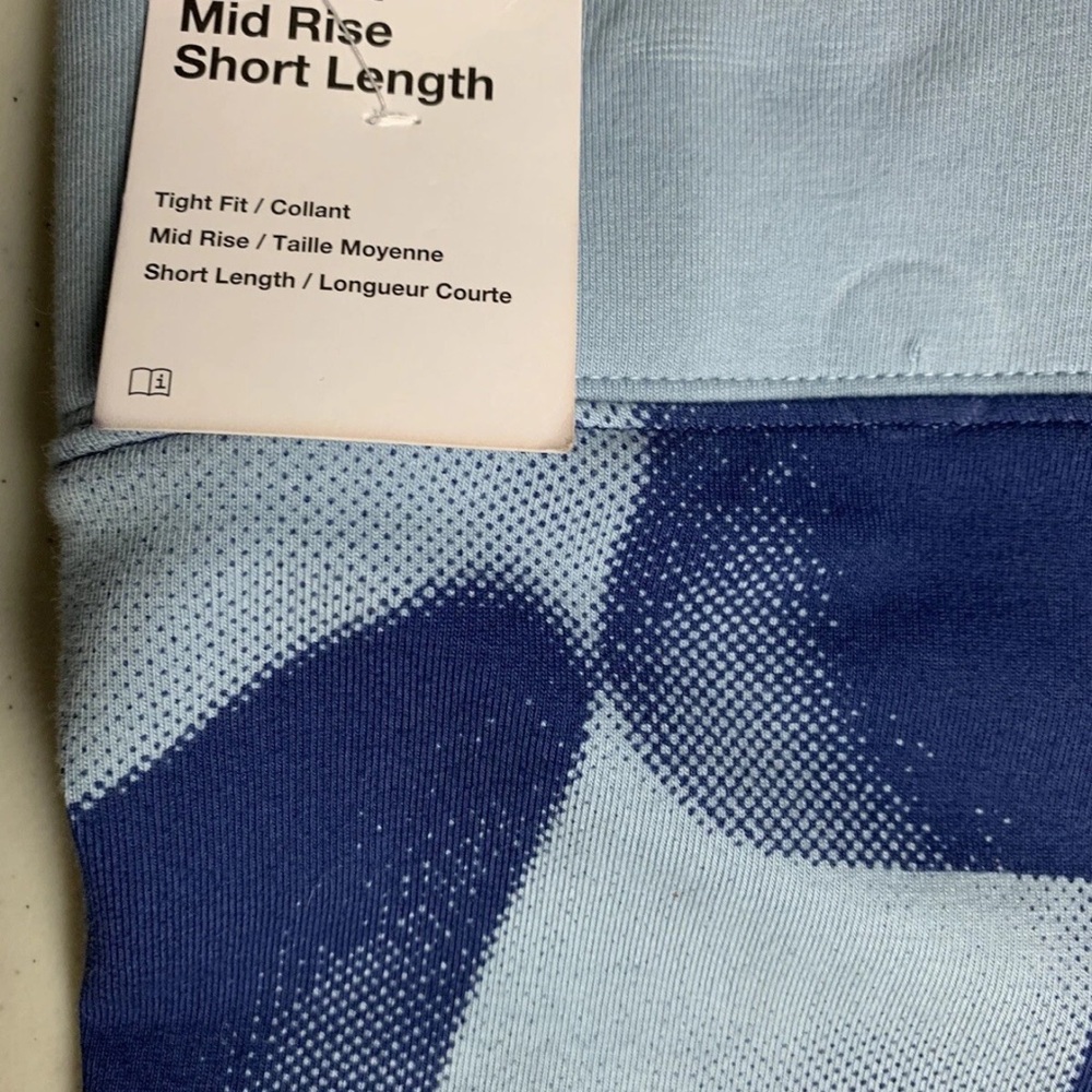 Nike Blue Bike Shorts with Geometric Pattern - Picture 6 of 6
